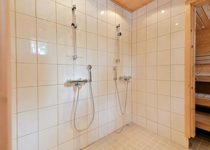 Aurora River Inc Wilderness Sauna Chalet *